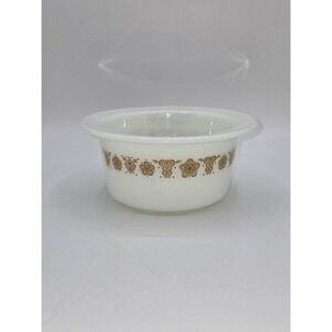 Vintage Pyrex Butterfly Gold Round Casserole Dish 1 Qt Milk Glass Bowl
